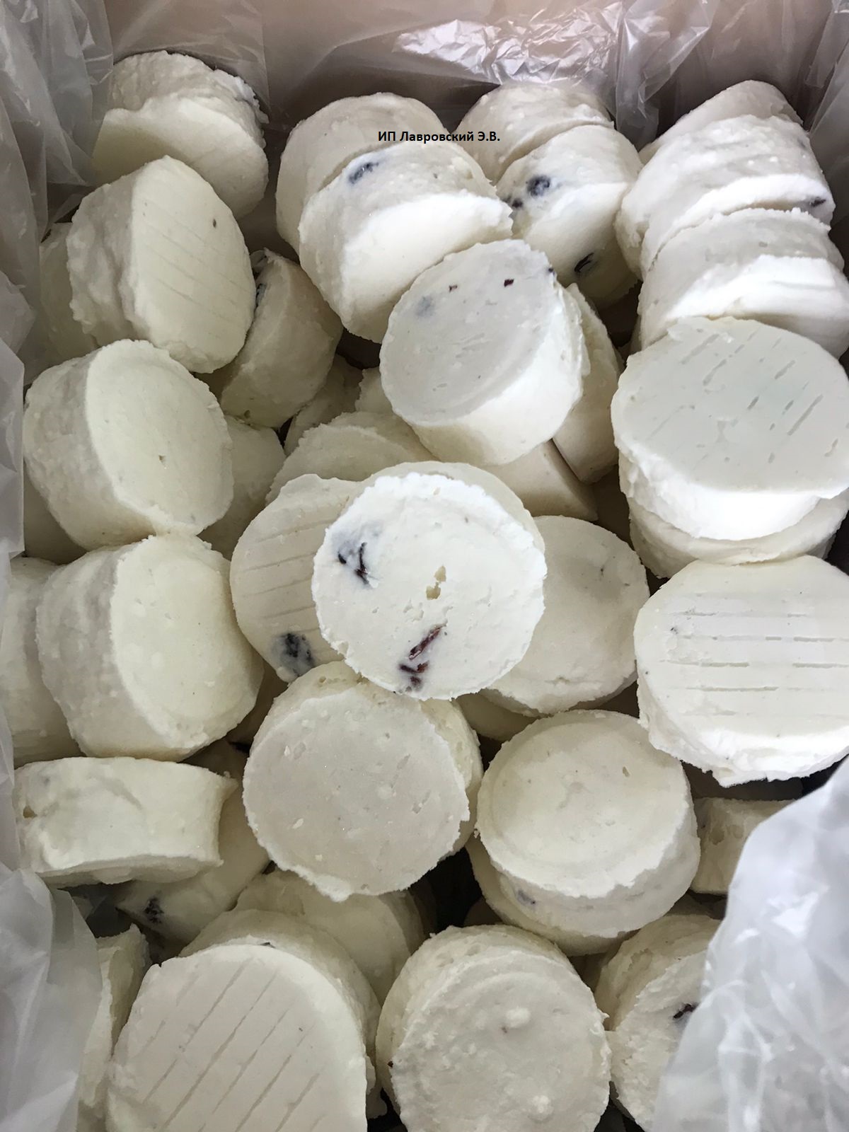 ВЕС. Сырники с изюмом